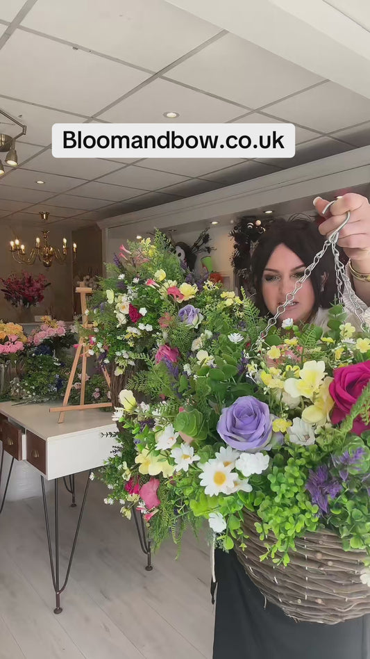 Julia Hanging Baskets